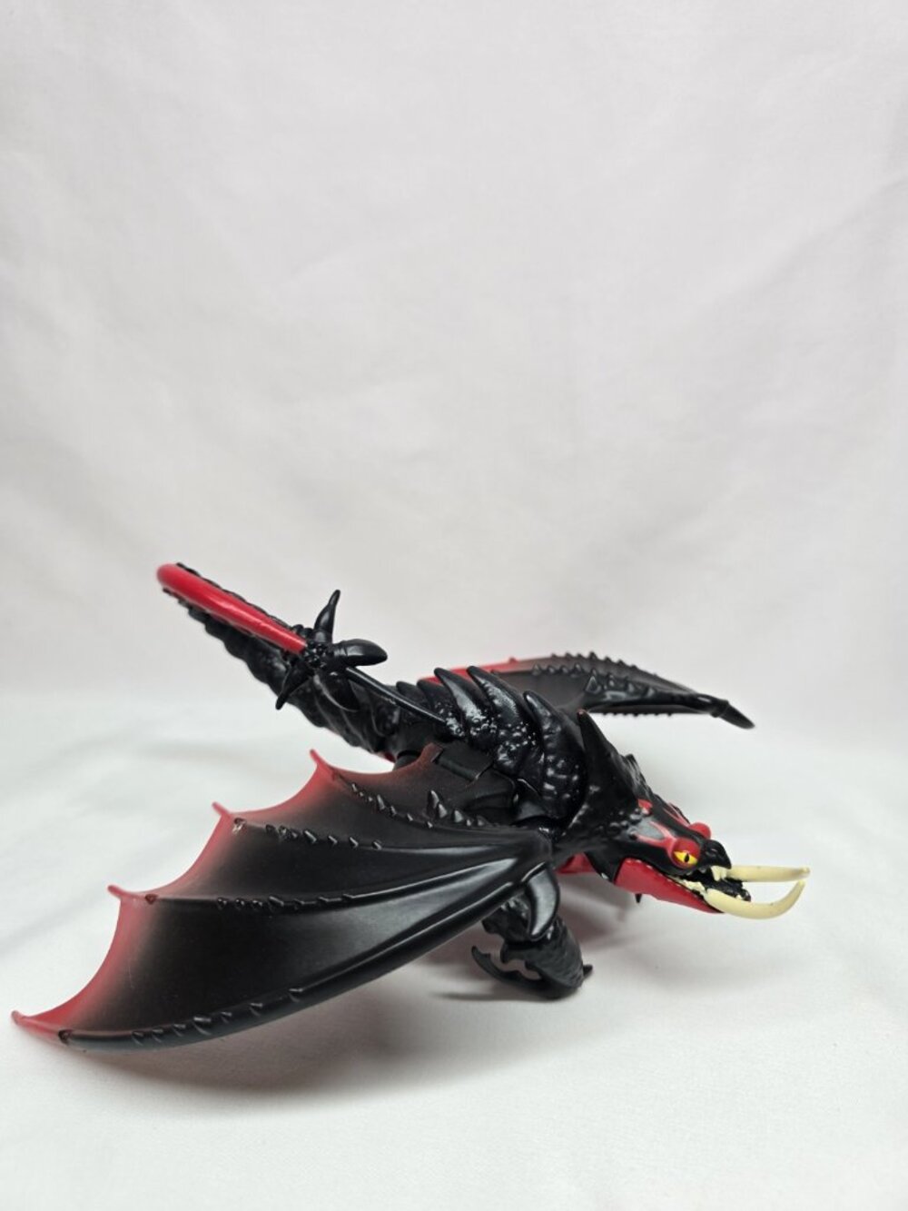 How to Train Your Dragon Deathgripper Figure Red Black Hidden World Dreamworks